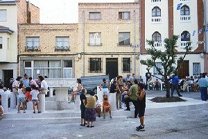 Aspecto de la plaza en la Fiesta del Veraneante
