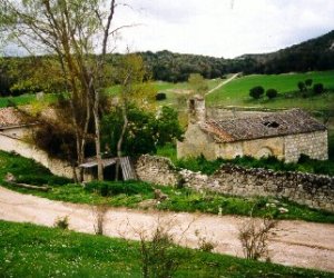 Casa y ermita de la Dehesa de San Pedro de la Yedra